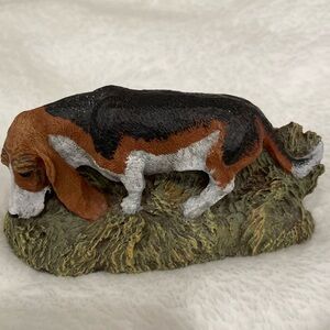 1979 Basset Hound Cold Bronze Cast figurine Marsha M Richardson.